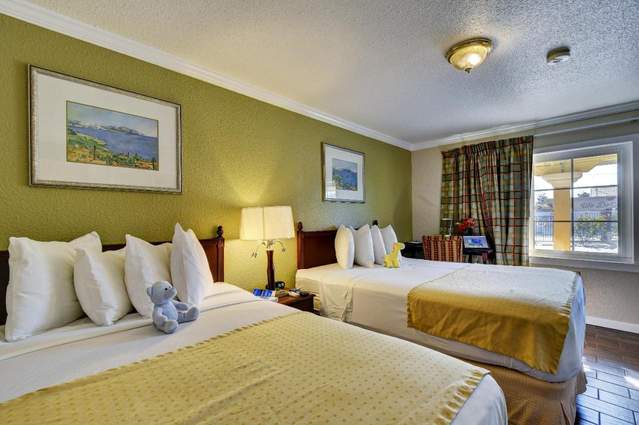 Traveler'S Inn Williams, Ca Modern Renovated Hotel ภายนอก รูปภาพ